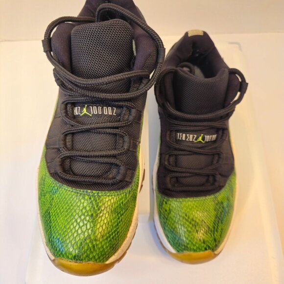 Nike Air Jordan 11 Retro Low Green Snakeskin 528895-033 Size 8.5  - NO insoles - Picture 5 of 13